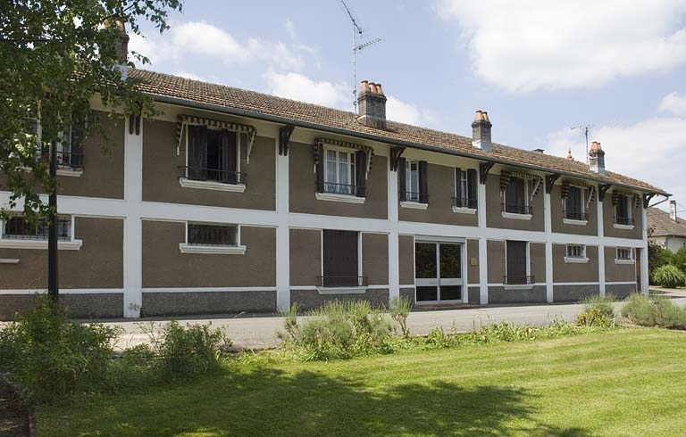 Bureau et logement. © Jérôme Mongreville / Région Bourgogne-Franche-Comté, Inventaire du patrimoine - 2009