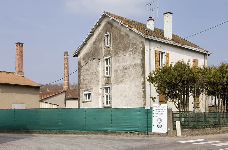 Logement patronal depuis le sud. © Jérôme Mongreville / Région Bourgogne-Franche-Comté, Inventaire du patrimoine - 2009