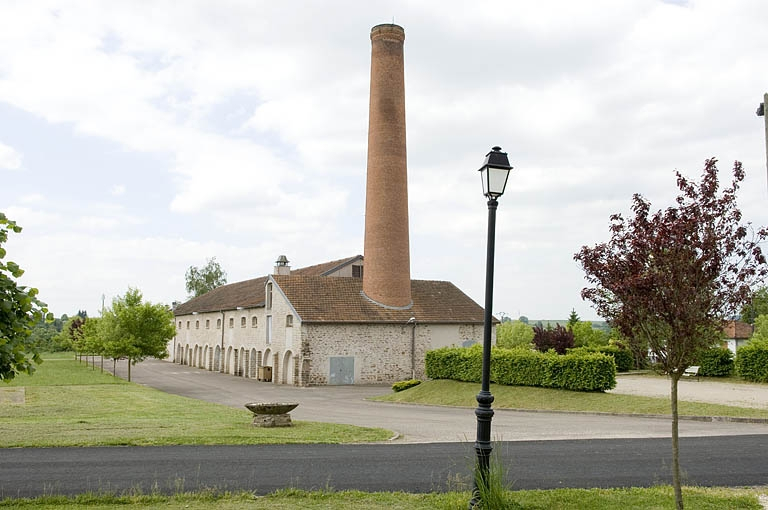 Vue depuis l'est. © Jérôme Mongreville / Région Bourgogne-Franche-Comté, Inventaire du patrimoine - 2009