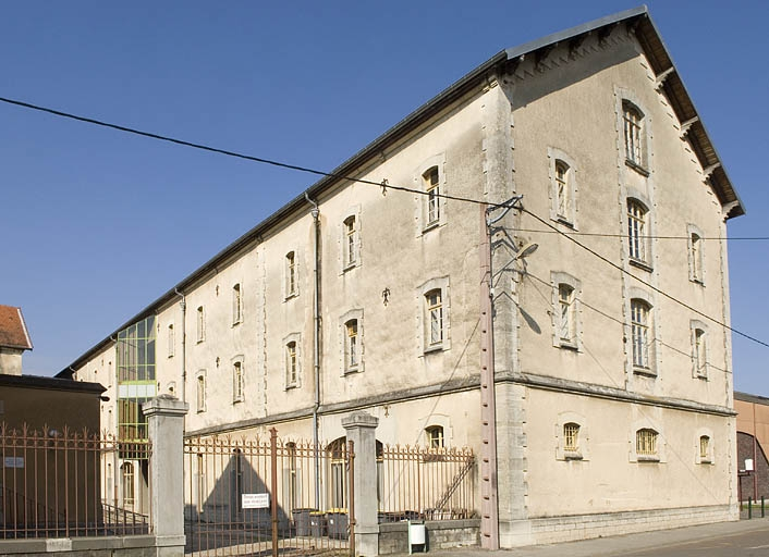 Aile est vue de trois quarts. © Jérôme Mongreville / Région Bourgogne-Franche-Comté, Inventaire du patrimoine - 2009
