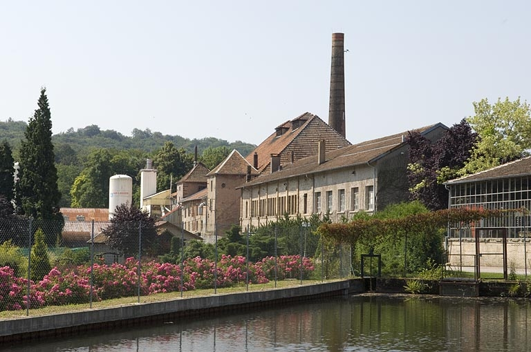 Façades est des ateliers de fabrication. © Jérôme Mongreville / Région Bourgogne-Franche-Comté, Inventaire du patrimoine - 2009 Façades est des ateliers de fabrication. © Jérôme Mongreville / Région Bourgogne-Franche-Comté, Inventaire du patrimoine - 2009