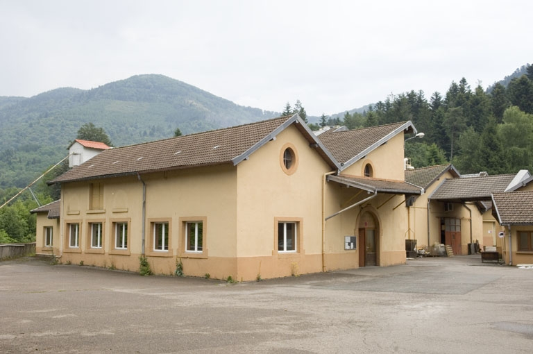 Vestiaire et réfectoire. © Jérôme Mongreville / Région Bourgogne-Franche-Comté, Inventaire du patrimoine - 2009