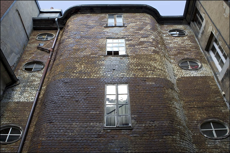 Détail de la partie supérieure de l'escalier à cage ouverte, de face. © Yves Sancey / Région Bourgogne-Franche-Comté, Inventaire du patrimoine - 2010