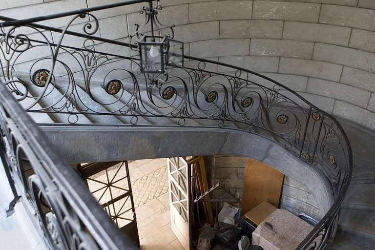 Intérieur : vue d'ensemble de l'escalier. © Yves Sancey / Région Bourgogne-Franche-Comté, Inventaire du patrimoine - 2010