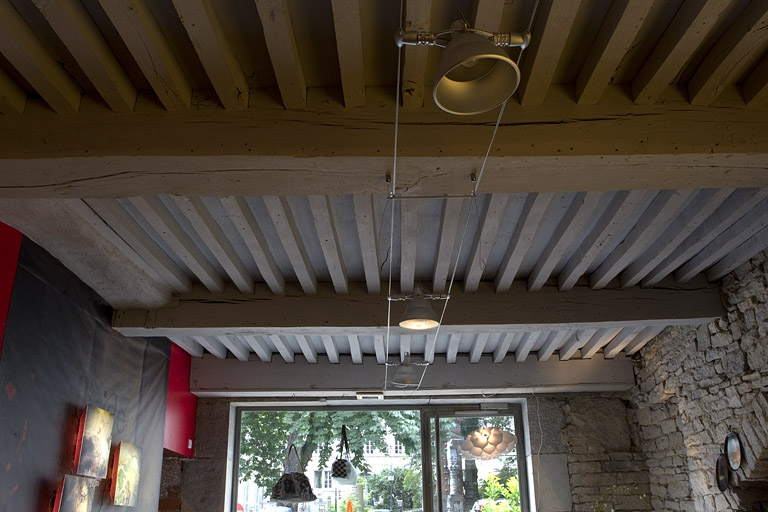 Intérieur : détail du plafond à la française d'une pièce du rez-de-chaussée. © Yves Sancey / Région Bourgogne-Franche-Comté, Inventaire du patrimoine - 2010