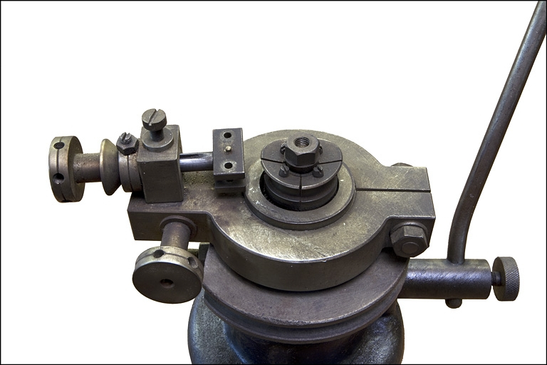 Partie supérieure de la machine à ménisquer Cathenoz. © Yves Sancey / Région Bourgogne-Franche-Comté, Inventaire du patrimoine - 2010