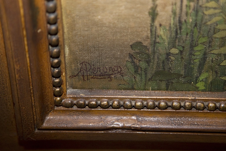 Salon : signature au bas de la peinture sur l'ébrasement droit de la fenêtre. © Yves Sancey / Région Bourgogne-Franche-Comté, Inventaire du patrimoine - 2010