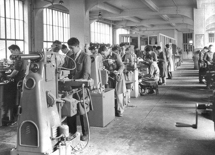 [L'atelier de mécanique], décennie 1950. © Yves Sancey / Région Bourgogne-Franche-Comté, Inventaire du patrimoine - 2010