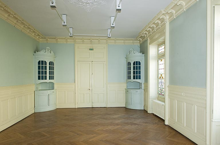 Logis au fond de la deuxième cour : vue d'une pièce du rez-de-chaussée depuis le fond. © Jérôme Mongreville / Région Bourgogne-Franche-Comté, Inventaire du patrimoine - 2011