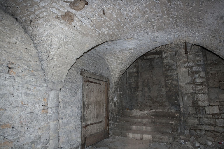 Logis principal, sous-sol : cave C. © Yves Sancey / Région Bourgogne-Franche-Comté, Inventaire du patrimoine - 2011