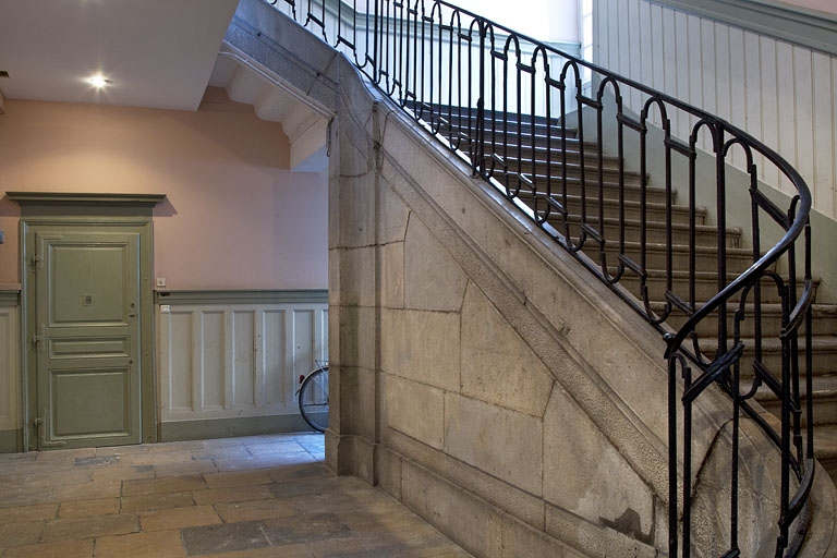 Logis principal, intérieur : détail de l'escalier, première volée. © Yves Sancey / Région Bourgogne-Franche-Comté, Inventaire du patrimoine - 2011