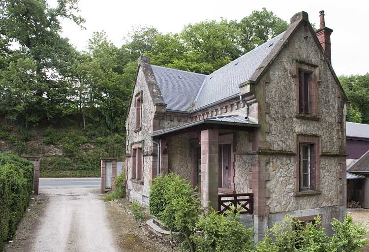 Conciergerie vue de trois quarts. © Jérôme Mongreville / Région Bourgogne-Franche-Comté, Inventaire du patrimoine - 2011