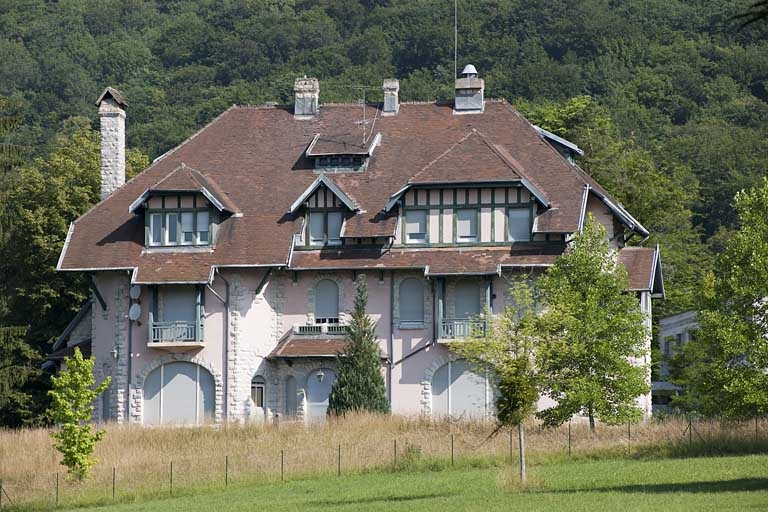 Façade antérieure. © Jérôme Mongreville / Région Bourgogne-Franche-Comté, Inventaire du patrimoine - 2011