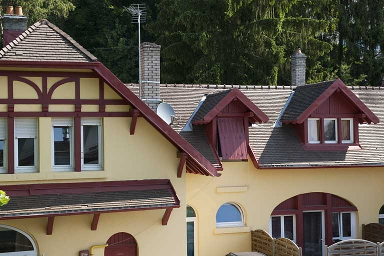 Bâtiment des communs. Détail de la façade sud. © Jérôme Mongreville / Région Bourgogne-Franche-Comté, Inventaire du patrimoine - 2011