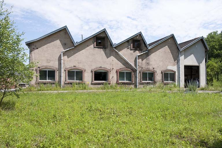Atelier de fabrication des pompes. Mur-pignons ouest. © Jérôme Mongreville / Région Bourgogne-Franche-Comté, Inventaire du patrimoine - 2011
