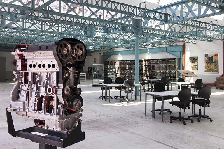 Centre d'archives. Vue d'ensemble intérieure depuis le sud-ouest. © Jérôme Mongreville / Région Bourgogne-Franche-Comté, Inventaire du patrimoine - 2011 Centre d'archives. Vue d'ensemble intérieure depuis le sud-ouest. © Jérôme Mongreville / Région Bourgogne-Franche-Comté, Inventaire du patrimoine - 2011