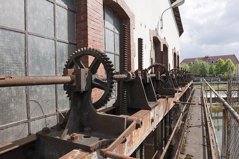 Détail du vannage de prise d'eau. © Jérôme Mongreville / Région Bourgogne-Franche-Comté, Inventaire du patrimoine - 2011