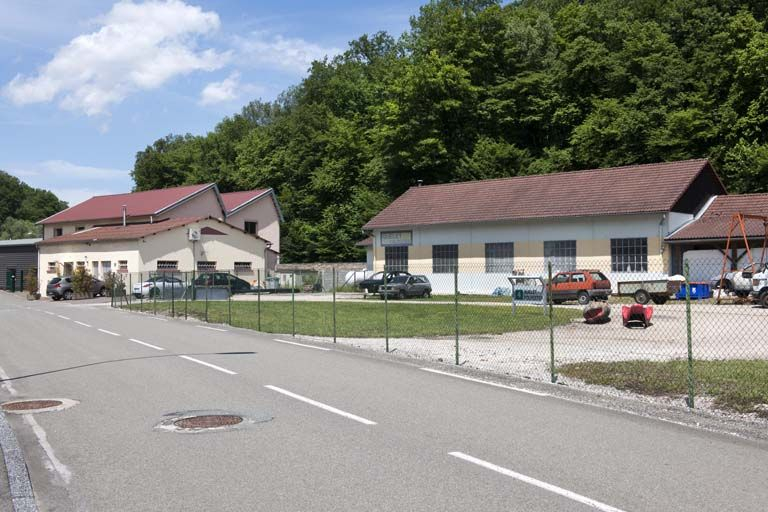 Vue rapprochée depuis le nord-ouest. © Jérôme Mongreville / Région Bourgogne-Franche-Comté, Inventaire du patrimoine - 2011