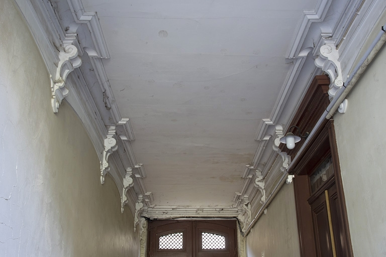 Deuxième logis secondaire : détail du plafond du passage cocher. © Yves Sancey / Région Bourgogne-Franche-Comté, Inventaire du patrimoine - 2011