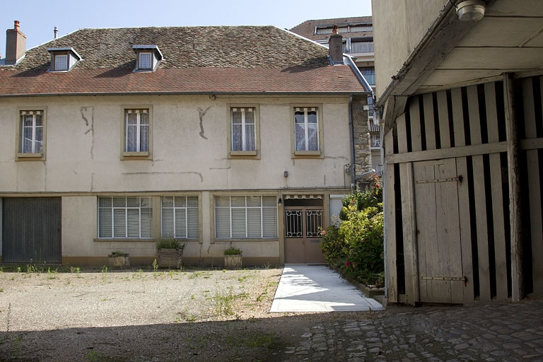 Deuxième logis secondaire : vue d'ensemble. © Yves Sancey / Région Bourgogne-Franche-Comté, Inventaire du patrimoine - 2011