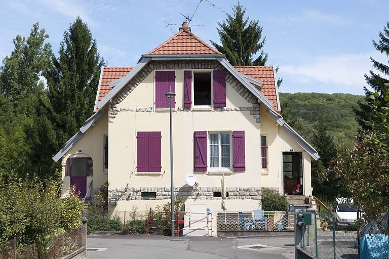 Maison vue de face. © Jérôme Mongreville / Région Bourgogne-Franche-Comté, Inventaire du patrimoine - 2011