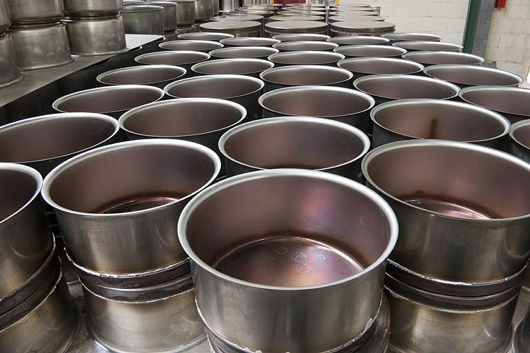 Stockage des pièces après brasage. © Jérôme Mongreville / Région Bourgogne-Franche-Comté, Inventaire du patrimoine - 2011