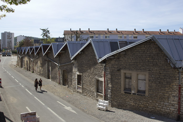 Atelier de fabrication boulevard Diderot : façade sur le boulevard, depuis le nord. © Yves Sancey / Région Bourgogne-Franche-Comté, Inventaire du patrimoine - 2011