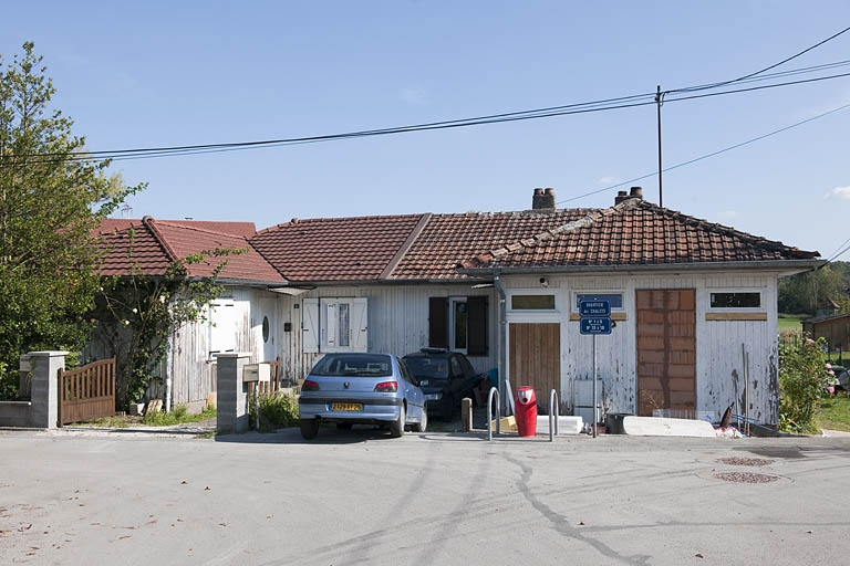 Maison jumelée vue de face. © Jérôme Mongreville / Région Bourgogne-Franche-Comté, Inventaire du patrimoine - 2011