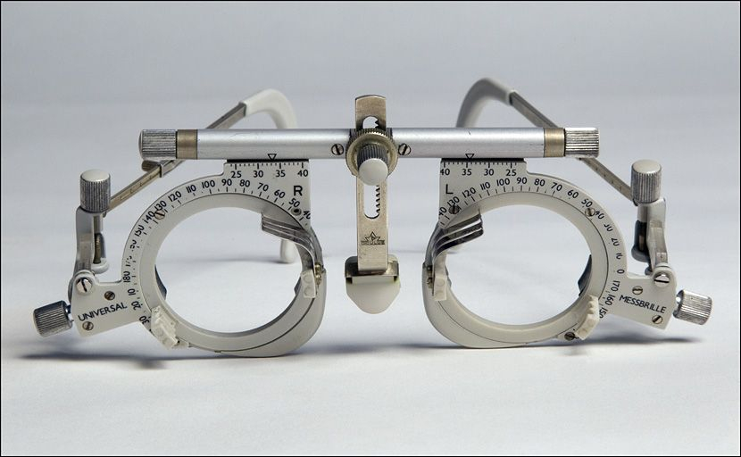 Lunettes d'essai Oculus. © Yves Sancey / Région Bourgogne-Franche-Comté, Inventaire du patrimoine - 2011