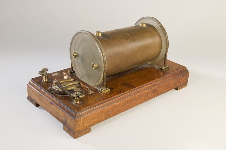 Vue d'ensemble côté commutateur de Bertin. © Marc Loukachine / Région Bourgogne-Franche-Comté, Inventaire du patrimoine - 2012