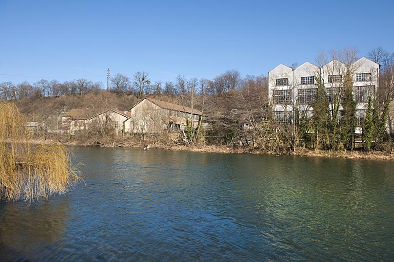 Façades sur le Doubs des bâtiments situés à l'extrémité nord du site. © Jérôme Mongreville / Région Bourgogne-Franche-Comté, Inventaire du patrimoine - 2012