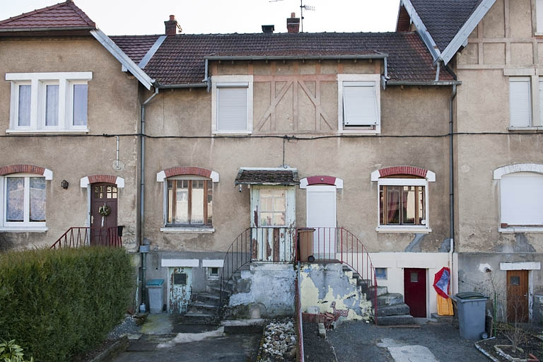 Cité du Congo. Détail d'une travée de la façade antérieure. © Jérôme Mongreville / Région Bourgogne-Franche-Comté, Inventaire du patrimoine - 2012