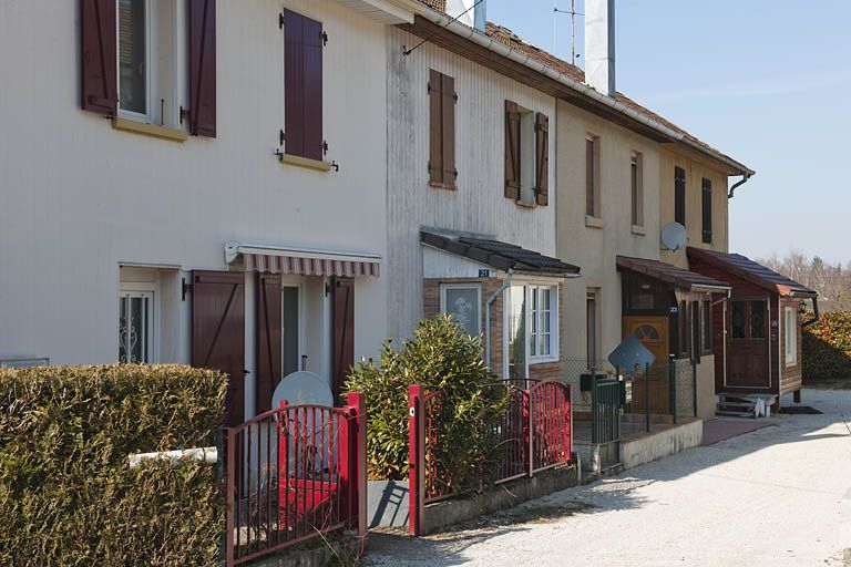 Habitation à 4 logements rue d'Alsace. Façade est. © Jérôme Mongreville / Région Bourgogne-Franche-Comté, Inventaire du patrimoine - 2012