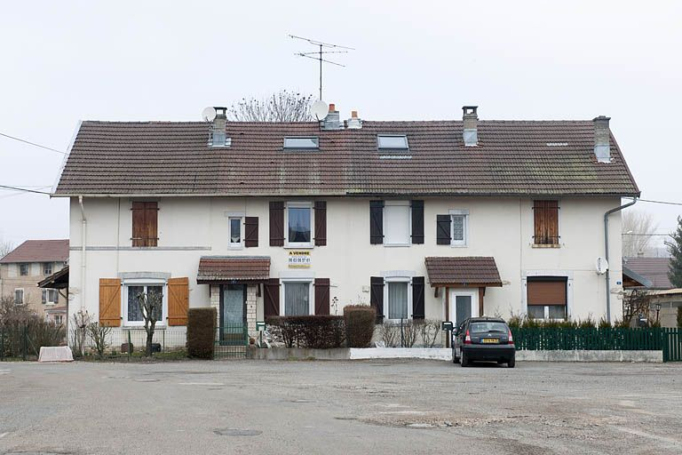 Immeuble à 4 logements. Façade sud. © Jérôme Mongreville / Région Bourgogne-Franche-Comté, Inventaire du patrimoine - 2012