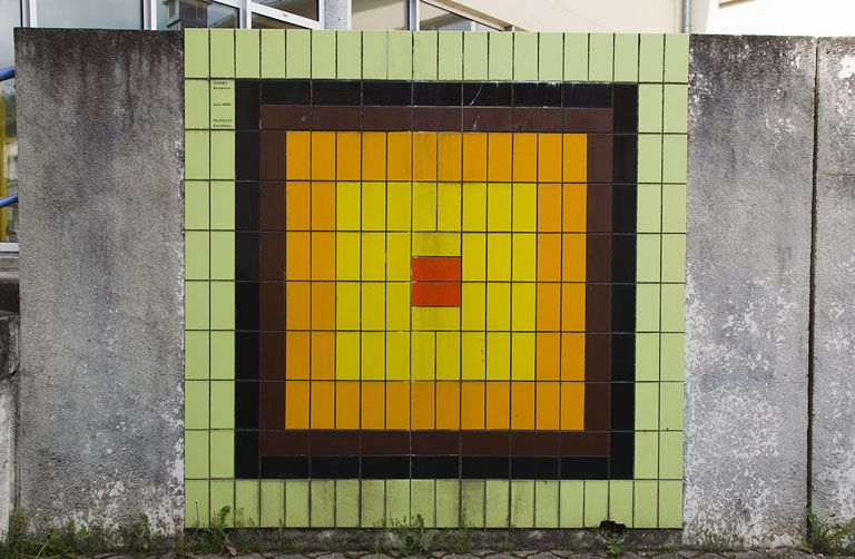 Carrelage mural : un panneau. © Yves Sancey / Région Bourgogne-Franche-Comté, Inventaire du patrimoine - 2012