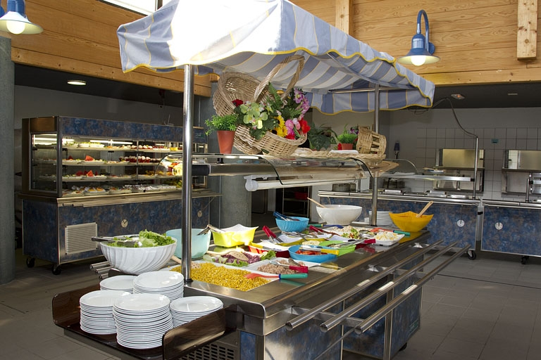 Restauration : le self-service. © Yves Sancey / Région Bourgogne-Franche-Comté, Inventaire du patrimoine - 2012