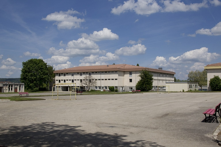 Bâtiment de l'internat ouest, vu du sud. © Yves Sancey / Région Bourgogne-Franche-Comté, Inventaire du patrimoine - 2012