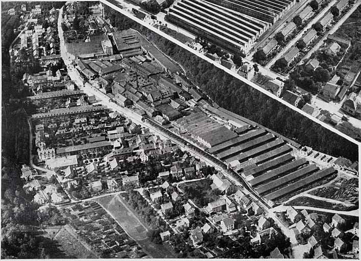 L'usine de Terre-Blanche (Doubs) [vue aérienne depuis le sud-ouest]. © Jérôme  Mongreville (reproduction) / Région Bourgogne-Franche-Comté, Inventaire du patrimoine - 2012