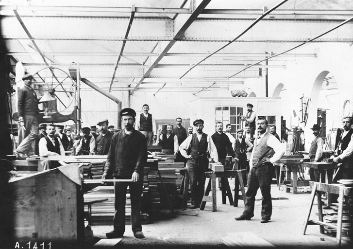 Atelier de menuiserie (carrossage ?). ©  / Région Bourgogne-Franche-Comté, Inventaire du patrimoine - 2012 Atelier de menuiserie (carrossage ?). ©  / Région Bourgogne-Franche-Comté, Inventaire du patrimoine - 2012