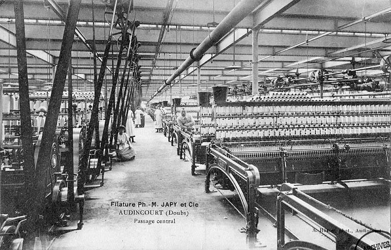 Filature Ph. M. Japy et Cie, Audincourt (Doubs). Passage central. © Raphaël  Favereaux (reproduction) / Région Bourgogne-Franche-Comté, Inventaire du patrimoine - 2012