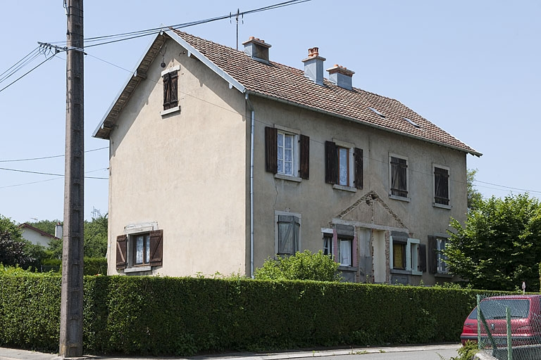 Maison jumelée à entrées opposées. © Jérôme Mongreville / Région Bourgogne-Franche-Comté, Inventaire du patrimoine - 2012