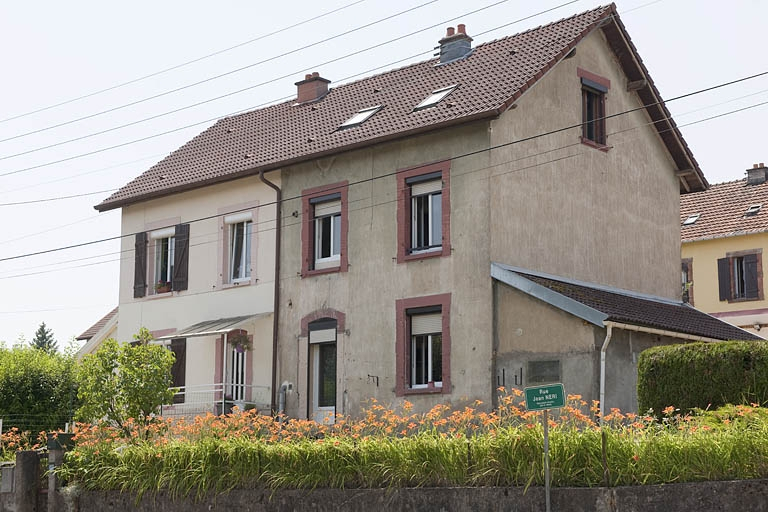 Maison jumelée à entrées contiguës. © Jérôme Mongreville / Région Bourgogne-Franche-Comté, Inventaire du patrimoine - 2012