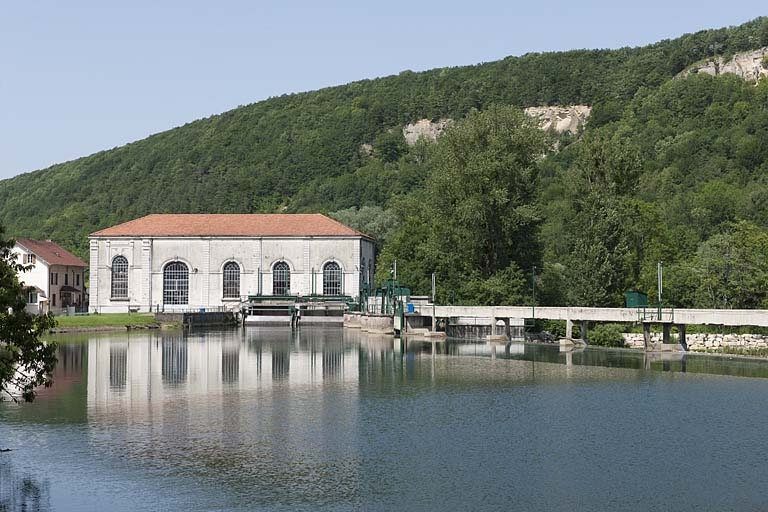 La centrale et le barrage depuis le sud. © Jérôme Mongreville / Région Bourgogne-Franche-Comté, Inventaire du patrimoine - 2012