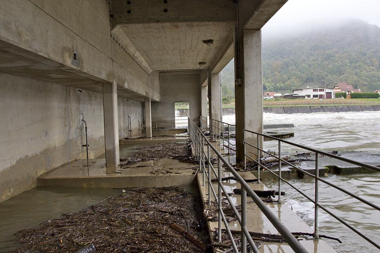 Partie inférieure de la salle des commandes. © Yves Sancey / Région Bourgogne-Franche-Comté, Inventaire du patrimoine - 2012