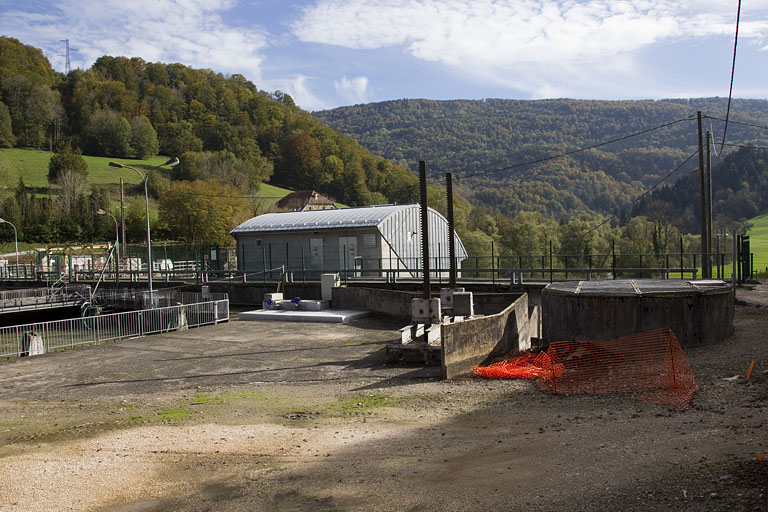 Prise d'eau : commande des vannes de protection. © Yves Sancey / Région Bourgogne-Franche-Comté, Inventaire du patrimoine - 2012 Prise d'eau : commande des vannes de protection. © Yves Sancey / Région Bourgogne-Franche-Comté, Inventaire du patrimoine - 2012