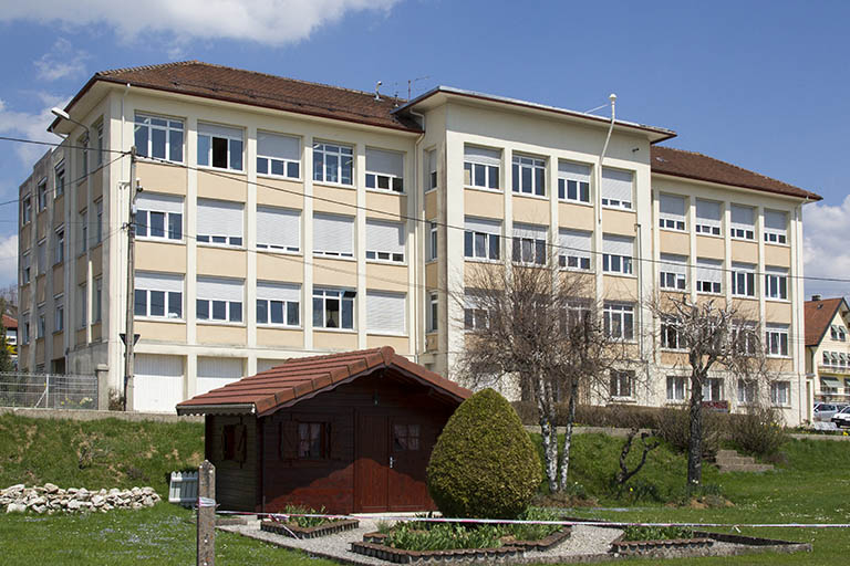 Façade antérieure, de trois quarts gauche. © Yves Sancey / Région Bourgogne-Franche-Comté, Inventaire du patrimoine - 2012
