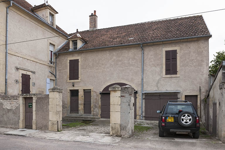 Les communs. © Jérôme Mongreville / Région Bourgogne-Franche-Comté, Inventaire du patrimoine - 2012