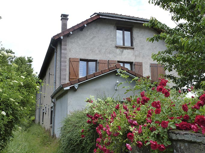 Bâtiment au long du canal : façade sud. © Liliane Hamelin / Région Bourgogne-Franche-Comté, Inventaire du patrimoine - 2012