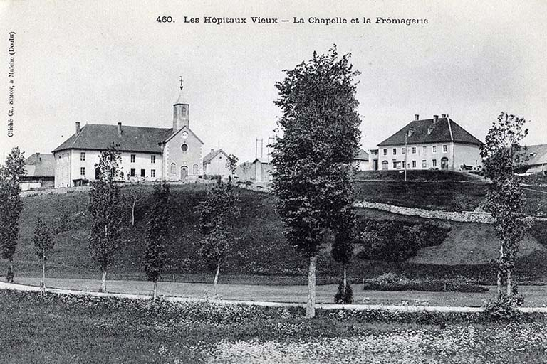 460. Les Hôpitaux-Vieux - La chapelle et la fromagerie, 1ère moitié 20e siècle. © Jérôme Mongreville / Région Bourgogne-Franche-Comté, Inventaire du patrimoine - 2013
