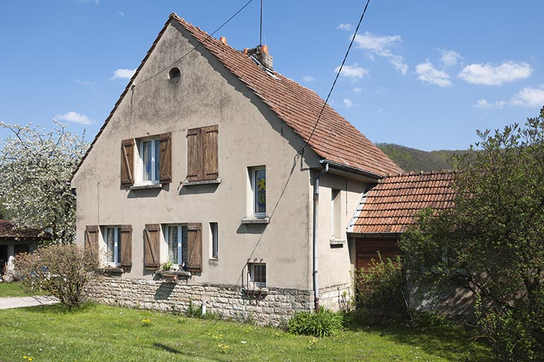 Façade antérieure d'une maison. © Jérôme Mongreville / Région Bourgogne-Franche-Comté, Inventaire du patrimoine - 2013